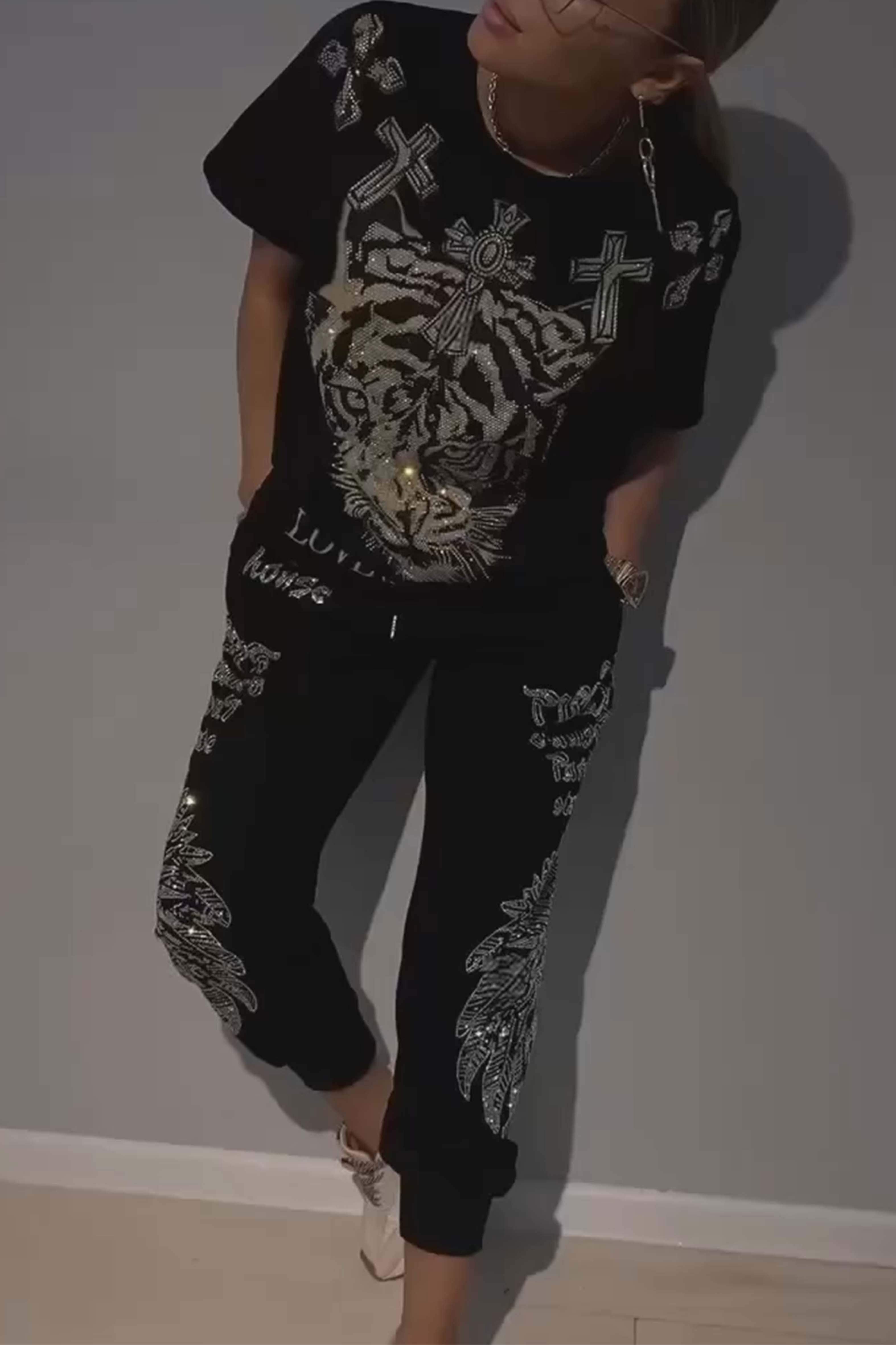 Iveta – Wyrazisty zestaw z modnym nadrukiem