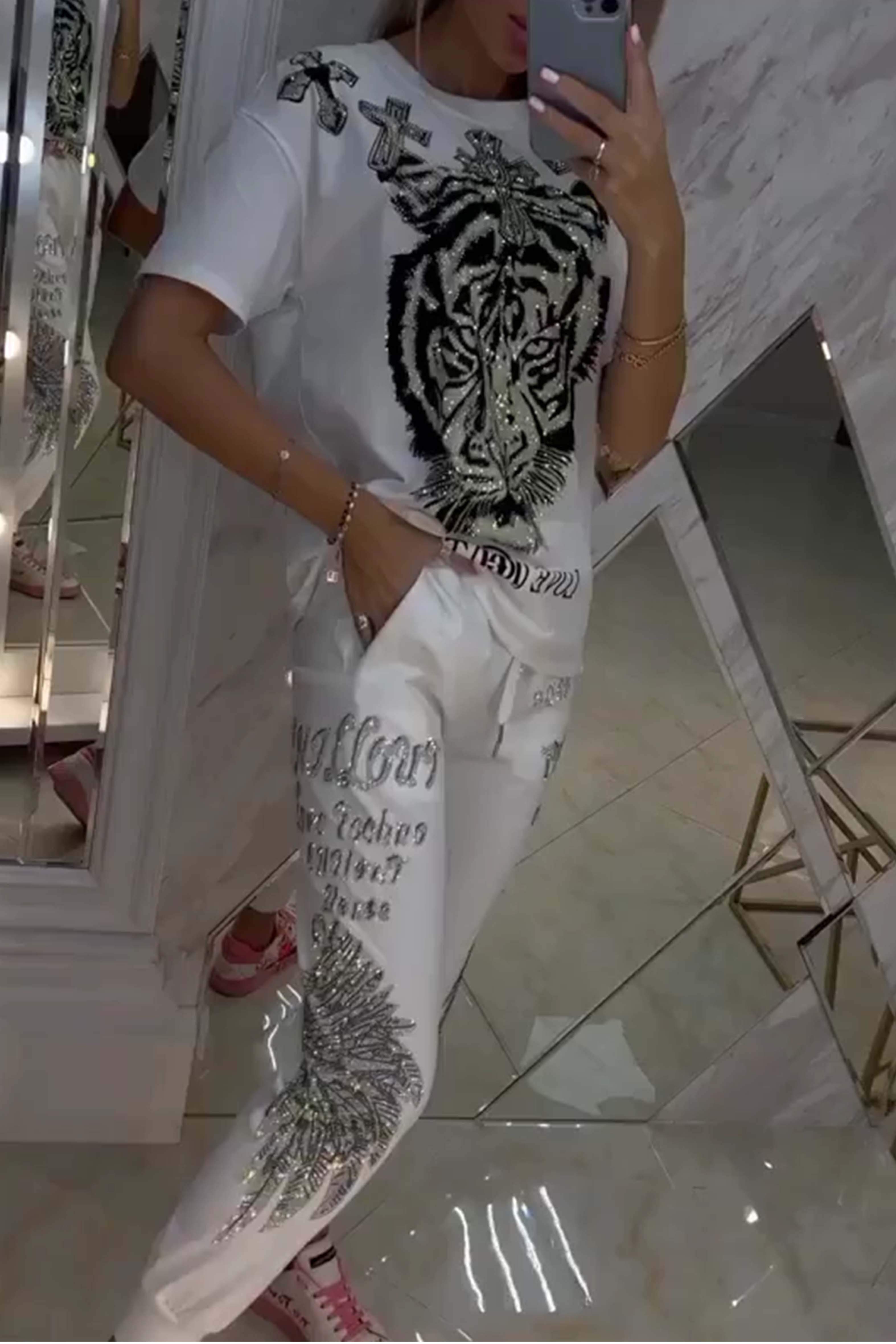 Iveta – Wyrazisty zestaw z modnym nadrukiem