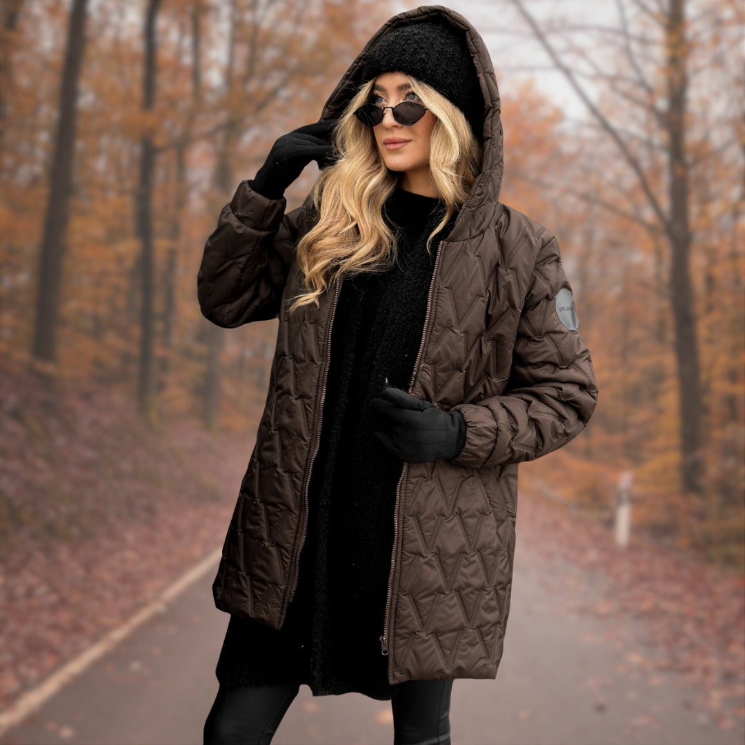 Paula | Pikowana kurtka z wysokim kołnierzem